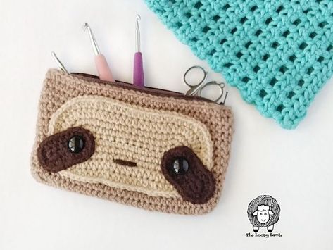 Sloth Hook Case - Free Crochet Pattern - Share a Pattern #crochet #pattern #shareapattern #crocheting #cochetpattern #yarn #bag Crochet Bags Easy, Crochet Pencil Case, Crochet Sloth, Crochet Hook Case, Crochet Cup Cozy, Easy Patterns, Free Crochet Bag, Crochet Decrease, All Free Crochet