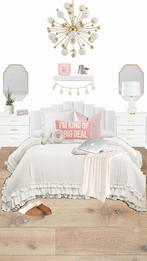 Preppy Bedroom With Couch, Dream Teen Bedrooms, Coastal Room Decor, Beachy Room Decor, Coral Bedroom, Dream House Bedroom, Room Organization Bedroom, Preppy Bedroom, Beachy Room