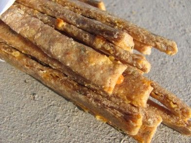 DIY Cheese Sticks Dog Treat/Biscuit recipe..."These mild cheddar cheese sticks should give your dog  just enough cheesy-ness to make it through the weekend." Dog Treats With Beef Broth, Diy Cheese Sticks, Cheddar Cheese Sticks, Dessert Chef, Pet Treats Recipes, Doggy Treats, Diy Cheese, Doggie Treats, Diy Dog Treats