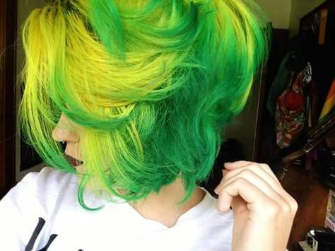 The good dye young! Yellow Hair Color, Vivid Hair Color, Hair Color Unique, Neon Hair, Dye Ideas, Beautiful Hair Color, Yellow Hair, Dye My Hair, Hair Inspiration Color