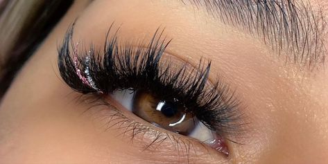 Eyelash Extensions With Glitter, Lash Extensions With Glitter, Doll Eyelash Extensions, Glitter Eyelash Extensions, Lash Patterns, Glitter Lash Extensions, Glitter Lashes, Lash Extentions, Lashes Fake Eyelashes