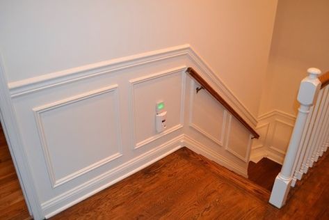 Picture Frame Moulding, Wainscoting Styles, Traditional Staircase, Dentil Moulding, Picture Molding, Frame Molding, Wall Paneling Diy, Staircase Wall, Colonial Style Homes