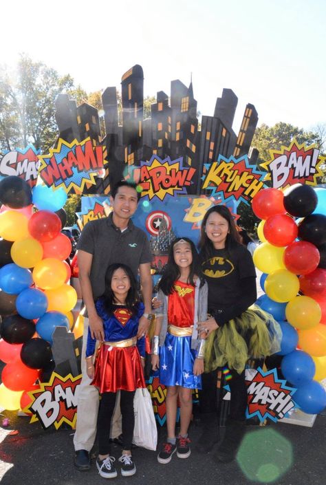 Superhero trunk or treat with my family Spider Verse Trunk Or Treat, Superhero Trunk Or Treat Ideas, Trunk Or Treat Superhero Theme, Avengers Trunk Or Treat, Super Hero Trunk Or Treat Ideas, Superhero Trunk Or Treat, Trunk Or Treat Decor, Confirmation Ideas, Superhero Ideas