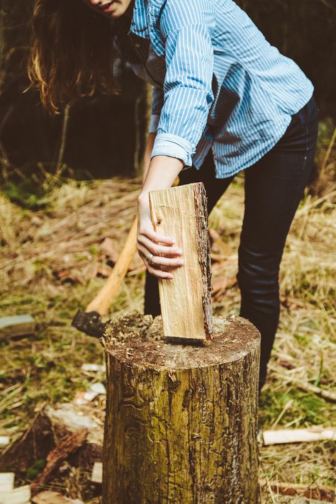 Chopping Wood Aesthetic, Chopping Wood, Wood Aesthetic, Autumn Cottage, Wooden Pot, Ordinary Objects, Woodland Cottage, Cabin In The Mountains, Country Blue