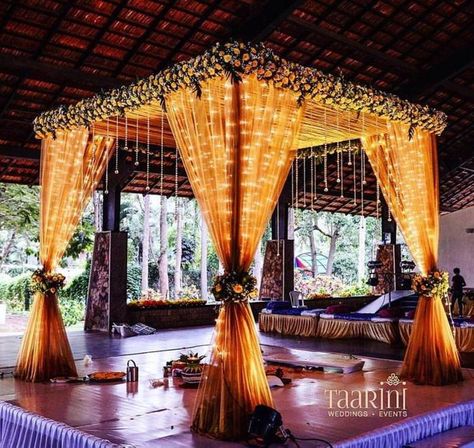 10 New Mandap Ideas For Your Perfect Upcoming Winter Wedding! | WedMeGood Indian Wedding Mandap, Hindu Wedding Decorations, Mandap Design, Wedding Hall Decorations, Wedding Entrance Decor, Wedding Backdrops, Marriage Decoration, Mandap Decor, Desi Wedding Decor