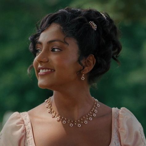 Edwina Sharma, Bridgerton Season 2, Benedict Bridgerton, Bridgerton Season 3, Drawing Body Poses, European Jewelry, Honeymoon Outfits, Body Poses, Pride And Prejudice