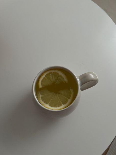 Lemon Water Aesthetic, Aesthetic Lemon, Honey Lemon Water, Happy Habits, Warm Lemon Water, Honey Water, Water Aesthetic, Lemon Tea, Lemon Water