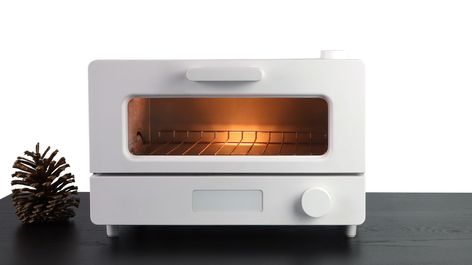 We did the research to find the best air fryer toaster ovens. If you're in the market for a new one, any of these will bring you joy and feed your family. White Air Fryer, Kitchen Wishlist, Air Fryer Toaster Oven, The Best Air Fryer, Convection Toaster Oven, Best Air Fryer, Smart Oven, Countertop Oven, Best Air Fryers