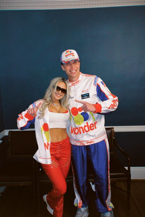 Racer Couple Costume, Talladega Nights Costume, Basic Halloween Costumes, Couples Halloween Costumes, Talladega Nights, Best Halloween Costumes Ever, Halloween 23, Ricky Bobby, Clown Halloween