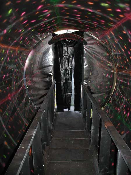 scary-terrys-vortex-tunnel-b4 Vortex Tunnel, Spook Houses, Scary Terry, Halloween Entryway, Halloween Maze, Haunted House Diy, Halloween Mantel, Star Wars Halloween, Diy Halloween Projects