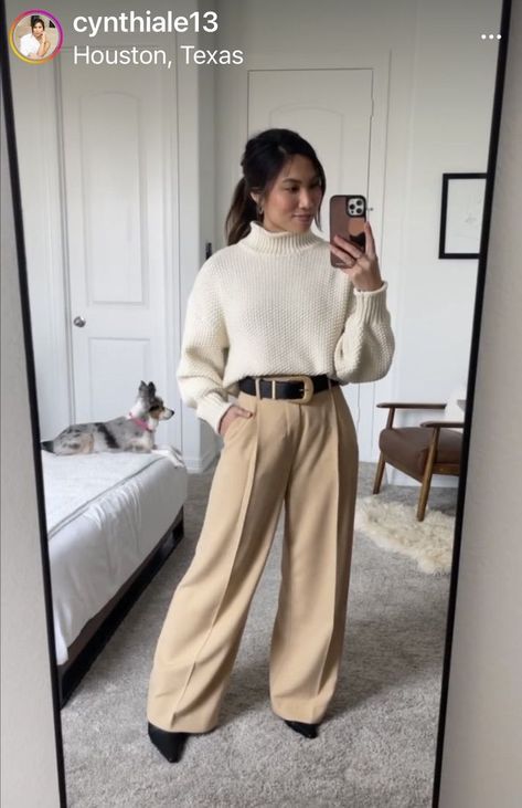 Wide Leg Khaki Pants Outfit, Khaki Pants Outfit Work, Khaki Pants Outfit, Pants Outfit Work, Winter Pants Outfit, Wide Leg Pants Outfits, Fall Closet, Causal Outfits, Professional Outfits