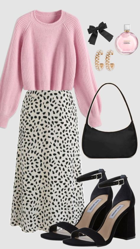 #pinkaesthetic #black #lightpink #churchoutfit #modestfashion #coquette #outfit #outfitinspo #christiangirl #winteroutfit #skirt #classy #ootd Coquette Outfit, Modesty Outfits, Cute Modest Outfits, Church Outfits, Modest Fashion Outfits, Mode Vintage, Girly Outfits, Looks Style, Casual Style Outfits