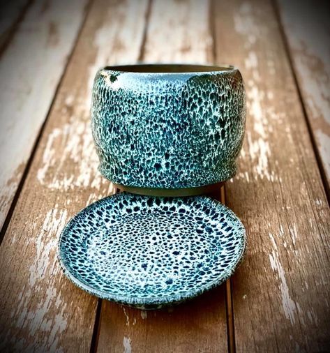 2x snow over Rainforest x3, Amaco Potters Choice Glaze Combinations Snow, Amaco Glaze Layering Snow, Snow Over Rainforest Glaze, Rainforest Glaze Combinations, Ceramic Glaze Combinations, Amaco Snow Glaze Combinations, Glaze Recipes Ceramics, Snow Glaze Combinations, Clay Glaze Ideas