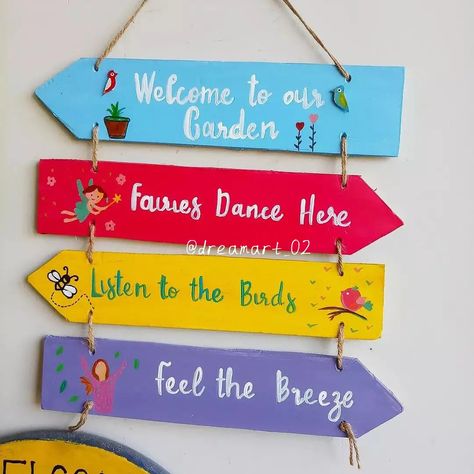 Wooden wall hanging Dm for orders Instagram:@dreamart_02 Wooden Garden Decor, Office Board, Wood Decorations, Gate Decoration, Small Terrace, Colour Full, Dorm Wall Decor, Wooden Wall Hanging, Hanging Craft