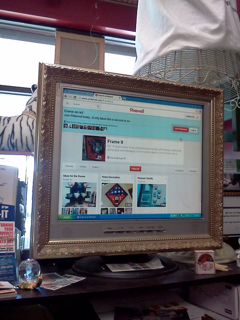 Give your computer monitor, mirror, or window something extra with a custom made frame and installation from Frame It in Coral Springs. Aesthetic Computer Monitor, Computer Frame Aesthetic, Computer Monitor Aesthetic, Monitor Picture, Work Decor, Cozy Desk, Desk Inspo, Frame Diy, Electronics Mini Projects