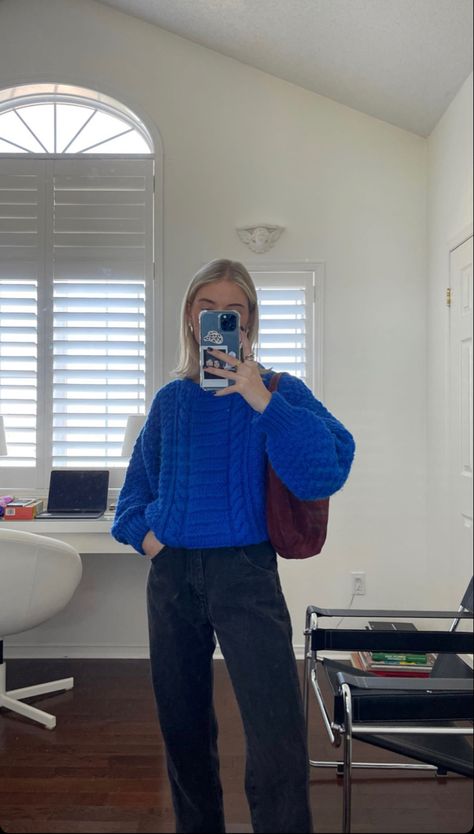 Blue Top Aesthetic, Cobalt Blue Outfit, Top Aesthetic, Autumn Fits, Blue Jumper, Outfit Fall, Not Me, Aesthetic Outfit, Blue Outfit