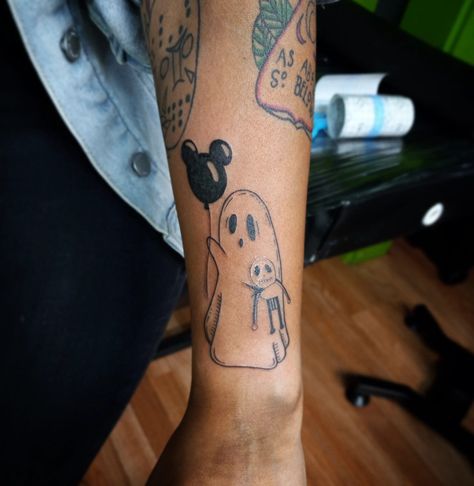 Mickey Mouse Halloween Tattoo, Halloween Mickey Tattoo, Ghost With Balloon Tattoo, Ghost Holding Balloon Tattoo, Disney Ghost Tattoo, Mickey Ghost Tattoo, Mickey Pumpkin Tattoo, Spooky Disney Tattoo, Ghost Finger Tattoo