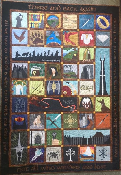 Lord Of The Rings Quilts, Geeky Sewing Projects, Lord Of The Rings Quilt, Lotr Quilt, Hobbit Quilt, Unusual Quilts, Fandom Crafts, Japanese Quilt Patterns, Harry Potter Quilt