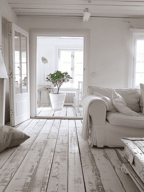 White Washed Wood Floors Kitchen, White Washed Wooden Floors, Wooden Floor Painted, White Wash Floorboards, Whitewash Tile Floor, Painted Living Room Floors, White Wash Flooring, She Shed Flooring Ideas, White Wash Interior