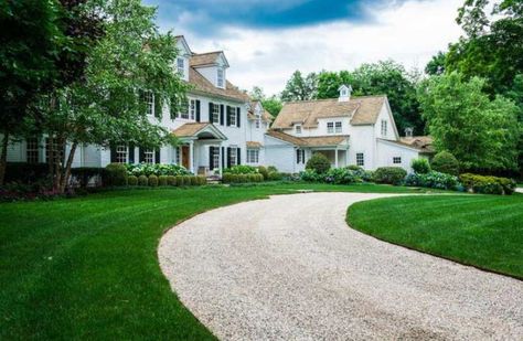 Pea Gravel Driveway, Circular Garden, Gravel Driveways, Gravel Driveway, Colonial Exterior, Pea Gravel, Circular Driveway, Garden Styles, Driveway