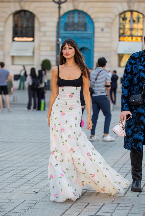 Paris Haute Couture, Dior Haute Couture, Couture Mode, Celeb Style, The Best Street Style, Couture Week, Lace Shift Dress, Street Style Paris, Best Street Style