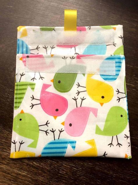 reusable sandwich bags Diy Sandwich Bags, Diy Reusable Sandwich Bags, Trending Diy Crafts, Cow Crafts, Reusable Sandwich Wrap, Trending Diy, Personalized Crafts, Craft Project Ideas, Teaching Sewing