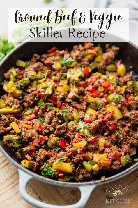 This Ground Beef Veggie Skillet is the perfect clean-out-your-fridge recipe or simple weeknight dinner. The beef and vegetables cook together in one pan before being seasoned with soy sauce and parsley. The ingredients list may be small, but the flavors are BIG! Beef Skillet Recipes, Ground Beef Skillet Recipes, Ground Beef Skillet, Beef Skillet, Veggie Skillet, Cooking With Ground Beef, Healthy Beef Recipes, Healthy Ground Beef, Skillet Recipes