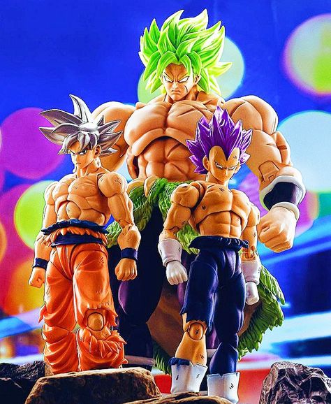 Goku Costume, Dbz Toys, Boys Game Room, Deadpool Action Figure, Simple Anime, Dragon Ball Wallpaper Iphone, Goku Wallpaper, Dark Warrior, Dragon Ball Super Wallpapers