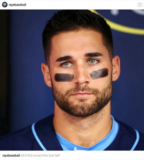 Kevin Kiermaier, Tampa Bay Rays Kevin Kiermaier, Cleft Chin, Hot Baseball Players, Rays Baseball, Baseball Guys, Baseball Boys, Squeeze Pouch, Mlb Players, Workout Chart