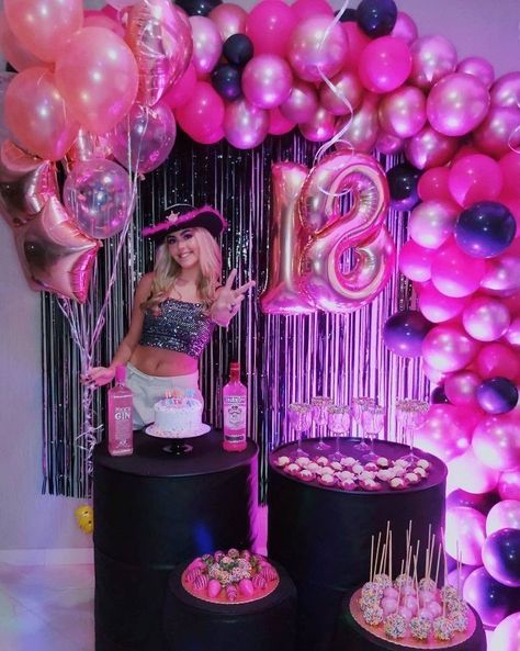 Birthday Party Euphoria Aesthetic, Pink Euphoria Party, Cowgirl Decorations Party, Euphoria Birthday Party Ideas, Festa Pink Party, Euphoria Party Aesthetic, Pink Bday Party Ideas, Euphoria Bday Party, 18th Bday Party Ideas