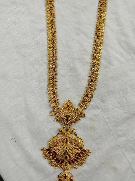 Latest Long Chain Necklace Gold Indian, Bride Gold Jewellery Set, Long Chains Indian Gold Traditional, Long Haaram Designs Gold Latest, Long Haram Designs Indian Gold Latest, 40grams Gold Haram Latest, Long Haaram Designs Gold, Simple Haram Designs Gold, Haralu Gold