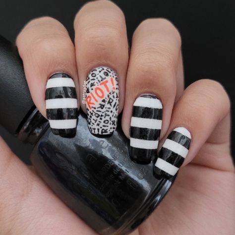 Paramore Nail Art, Paramore Nails, Paramore Riot, Eras Tour Nails, Misery Business, Nail 2022, Band Nails, Punk Nails, Black Parade