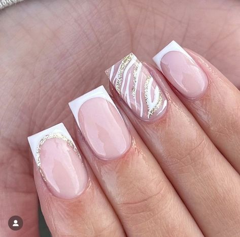 Chrimbo Nails, Classy Christmas Nails Square, January Nail Ideas, Holidays Nails, Nails November, Biab Nails, Acrylics Nails, Holiday Acrylic Nails, Best Nail Designs