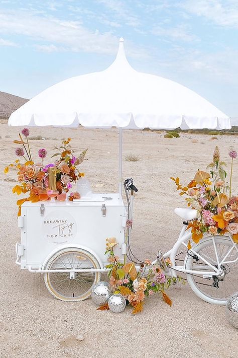 Tap Cart, Boozy Pops, Cocktails Cart, Food Cart Design, Retro Caravan, Ice Cream Cart, Flower Truck, Mobile Boutique, Flower Cart