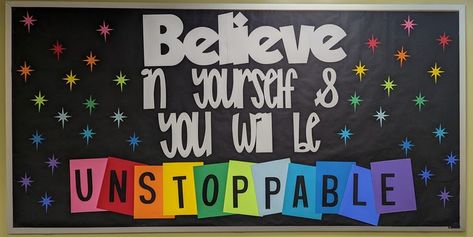 Motivational Bulletin Boards Elementary, Motivational Bulletin Boards, Pe Bulletin Boards, Easy Bulletin Boards, Middle School Bulletin Boards, High School Bulletin Boards, Holiday Bulletin Boards, School Library Decor, Math Bulletin Boards