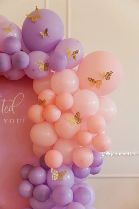 Baby Shower Balloon Garland, Pastel Balloon Garland, Fairytale Baby Shower, Butterfly Balloons, Purple Pastel, Pastel Balloons, Butterfly Baby Shower, Girl Themes