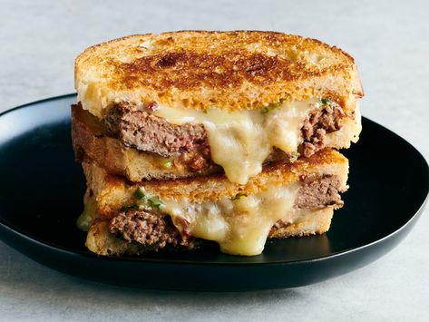 Patty Melts with Charred Scallion-Chipotle Mayo Patti Melt, Chipotle Mayo Recipe, Sandwich Dinner, Patty Melt Recipe, Onion Grilled Cheese, Baked Sandwiches, Classic French Onion Soup, Grilled Sandwiches, Melt Recipe