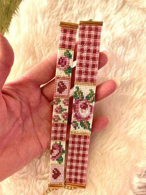 Rose Patchwork, Beading Loom, Seed Bead Jewelry Patterns, Square Stitch, Bracelet Miyuki, Beading Netting, Loom Bracelet, Loom Pattern, Bead Loom Bracelets