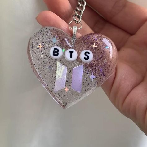 Bts Resin Keychain, Bts Keychain Diy, Bts Bag, Diy Resin Keychain, Army Accessories, Army's Birthday, Colorful Canvas Art, Handmade Hair Clip, Diy Resin Art