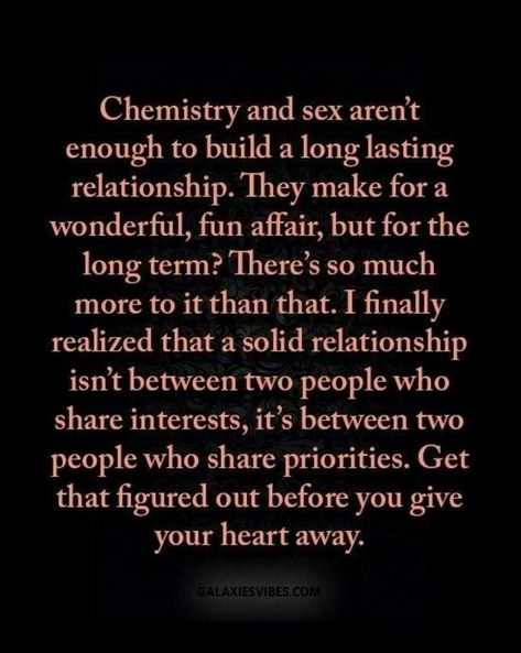 This is soo true... sometimes the hardest lesson is learning you're not a priority... Save your heart for the one who sees you as a priority in life, love, lust but most of all as a friend.  Someone you can't go a day without sharing with, hearing their voice, smelling them on you, looking into their eyes and falling so deeply into them that you lose all sense of where you are... Sweet Sayings, Soul Mate Love, Quotes Humor, Savage Quotes, Super Quotes, Ideas Quotes, Trendy Quotes, Quotes Love, Life Facts