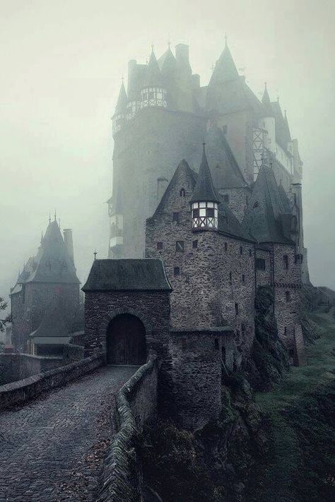 Eltz Castle, Germany                                                                                                                                                      More Eltz Castle, Germany Castles, Nature Architecture, Abandoned Castles, Abandoned Mansions, Beautiful Castles, Medieval Castle, Beautiful Buildings, Pretty Places