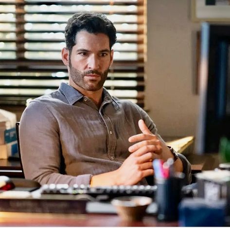 Tom Ellis Tell Me Lies, Lucifer Devil, Tell Me Lies, Baby Toms, Tom Ellis Lucifer, Soft Life, Lucifer Morningstar, Tom Ellis, Keanu Reeves