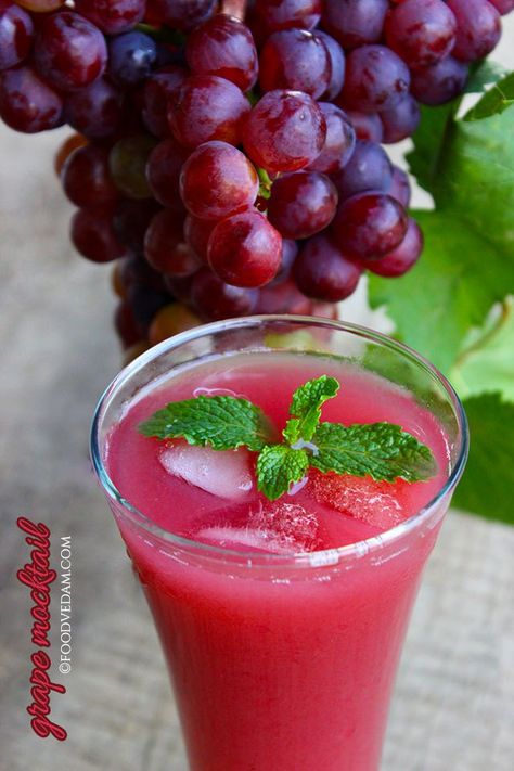 grape mocktail Grapes Mocktails, Grape Mocktail, Grape Drink, Tooth Pain Remedies, Grape Uses, Grape Recipes, Drink Poster, Ginger Slice, Blueberry Juice