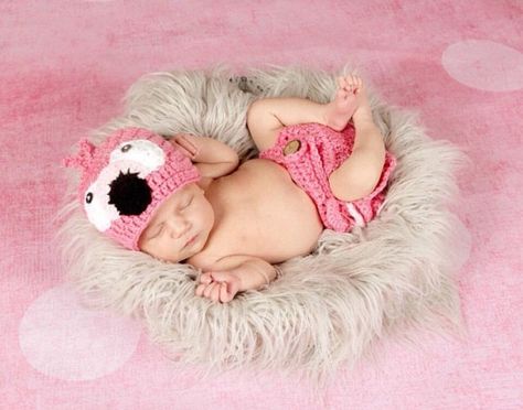 Baby Flamingo Outfit, Crochet Flamingo Set, Flamingo Hat, Bird Hat, Crochet Baby Outfit, Newborn Photo Prop, Newborn Halloween Costume, Baby by elorelicrochet on Etsy https://www.etsy.com/ca/listing/562707883/baby-flamingo-outfit-crochet-flamingo Trendy Baby Outfits, Flamingo Hat, Leaves Nursery, Flamingo Outfit, Flamingo Stuff, Crochet Flamingo, Baby Flamingo, Bird Hat, Crochet Baby Photo Prop