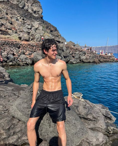 Luke Percy Jackson, Charlie Ray, Charlie Bushnell, Luke Castellan, Percy Jackson Cast, Foto Tips, Percy Jackson Fandom, Cute Celebrity Guys, Shirtless Men