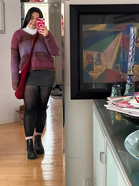 Skirt And Tights Outfit, Skirt With Tights Outfit, Plus Size Aesthetic Outfits, Outfit Midsize, Skirt And Tights, Fall Outfits Casual, Plus Size Winter Outfits, Midsize Outfits, Tights Outfit