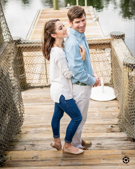 White Mini Dress Tight, White Denim Outfit, White Shirt And Blue Jeans, Couple Dress, Summer Jeans, Couples Engagement Photos, Engagement Session Outfits, Beach Engagement Photos, Wedding Dress Pictures