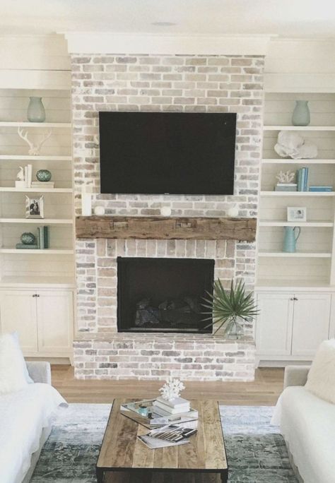 Diy Home Decor Living Room, Farmhouse Room, Brick Fireplace Makeover, Farmhouse Fireplace, Home Fireplace, Brick Fireplace, Living Room With Fireplace, Room Remodeling, Fireplace Design