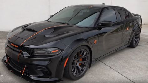 2020 Dodge Charger, Black Dodge Charger, Hellcat Srt, Jetta A4, Car Builds, Srt Demon, Charger Hellcat, Dodge Charger Hellcat, Charger Srt Hellcat