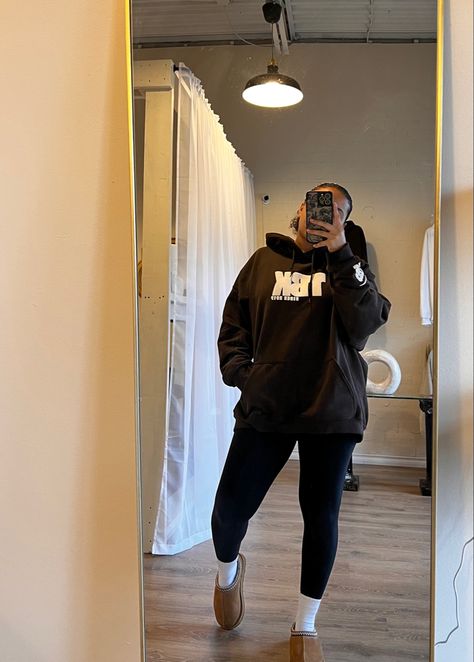 Brown tracksuit, brown hoodie, comfy outfit, tna, gucci flip flops, summer outfit, trucker hat Chill fall outfit, flannel oufit, brown flannel, tasman uggs outfit, summer night outfit, comfy fall outfit, casual flannel outfit, tna butter leggings, zara Ugg Tasman Leggings Outfit, Outfits With Chestnut Uggs, Brown Ugg Slippers Outfit, Ugg Slides Outfit Black Women, Outfit With Tasman Uggs, Tasman Uggs Outfits Leggings, Uggs Outfit Summer, Chestnut Tasman Uggs Outfit, Brown Hoodie Outfit Woman